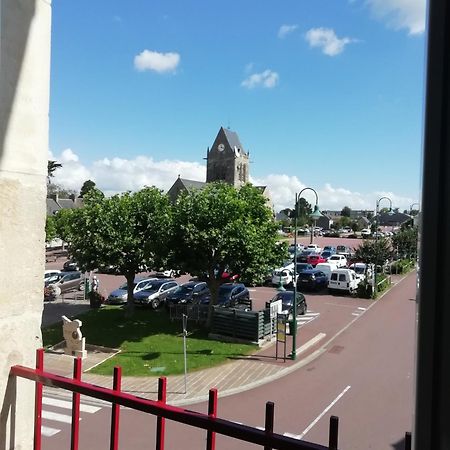 Gite Le Jour J Sainte-Mere-Eglise Bagian luar foto